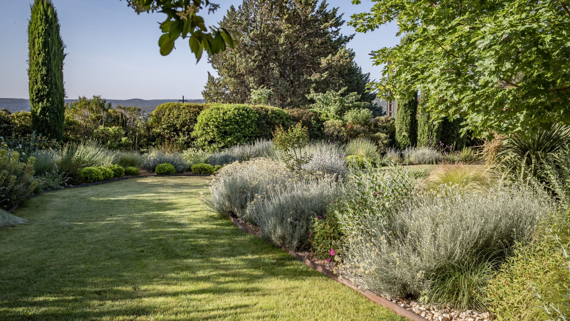 BALADE DANS LE JARDIN - nos références