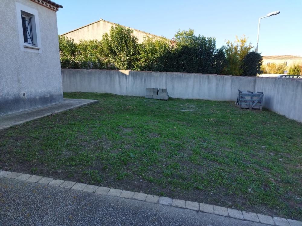 Un jardin méditerranéen dès l'entrée de votre maison