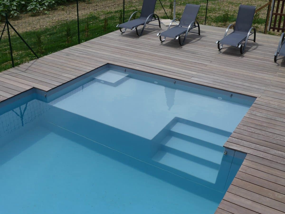 Piscine coque à Nîmes et dans le Gard